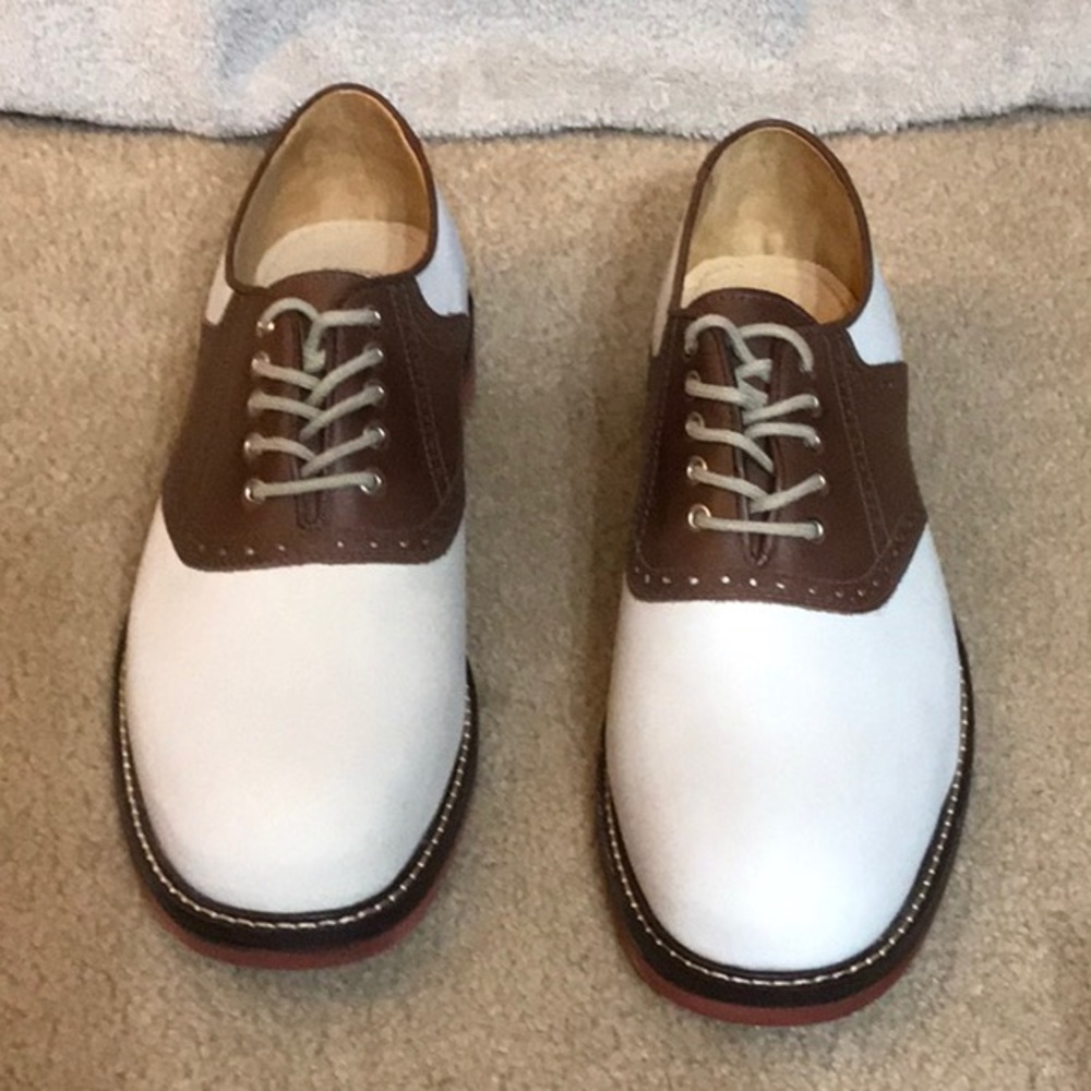 Leather white and tan saddle oxfords sz 10